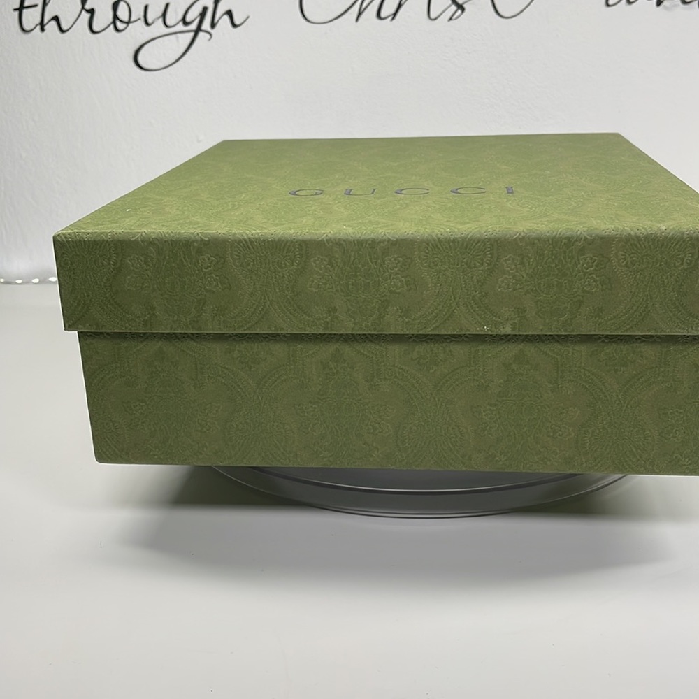 Authentic Gucci box empty - Picture 3 of 6